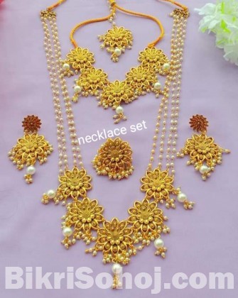 Necklace set